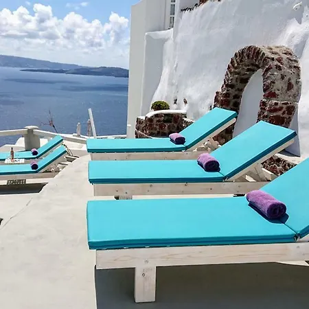 Aqua & Terra Traditional Cave Oia (Santorini)